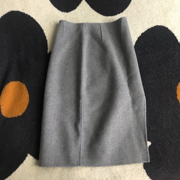 Wool skirt - Picture 1 of 5